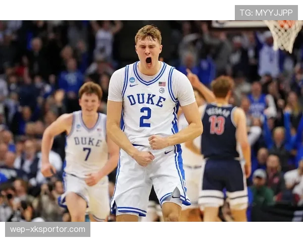 库珀·弗拉格挡拆换防提升对外线影响胜过同届新秀