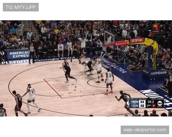 朗多挡拆牵制约基奇，拉开空间提升队友三分命中率